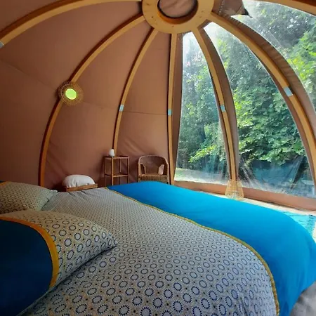 La Wigwam Bleu Du Domaine Du Pas De L'ane Campo de lujo Mios